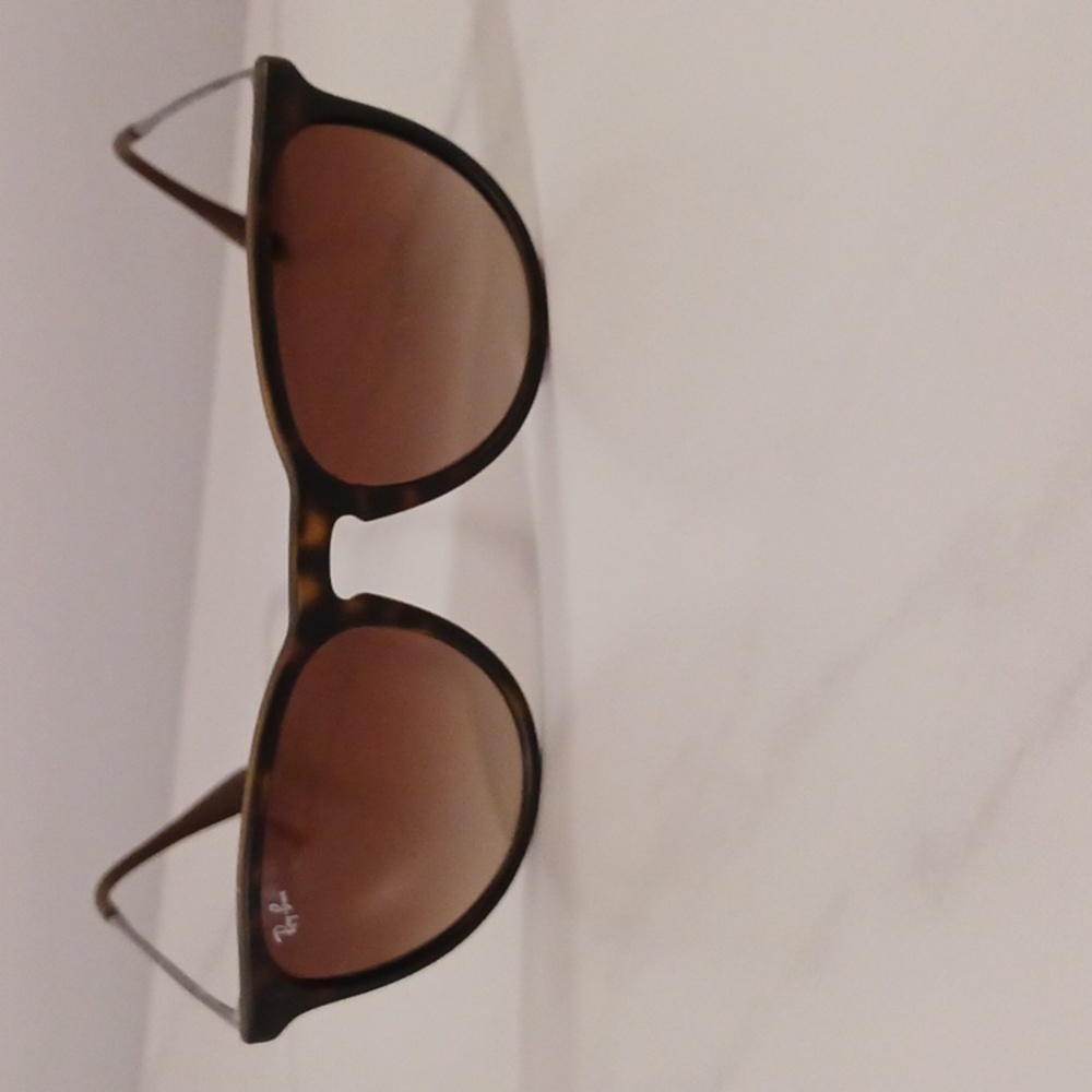 Ray-Ban Sunglases